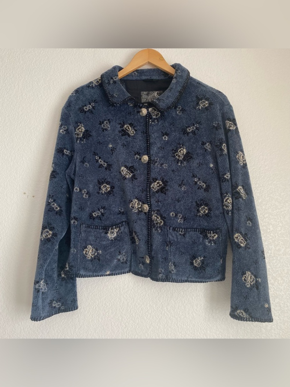 Vintage Tsunami fleece floral collard patch pocket button down cardigan, blue, M